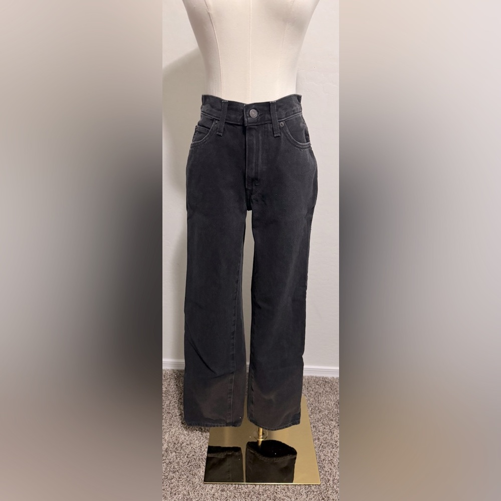 Levi’s Women’s Black 94’ Baggy (25)
